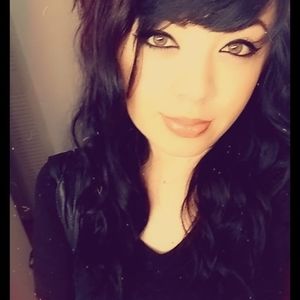 Meet your Posher, Vanessa